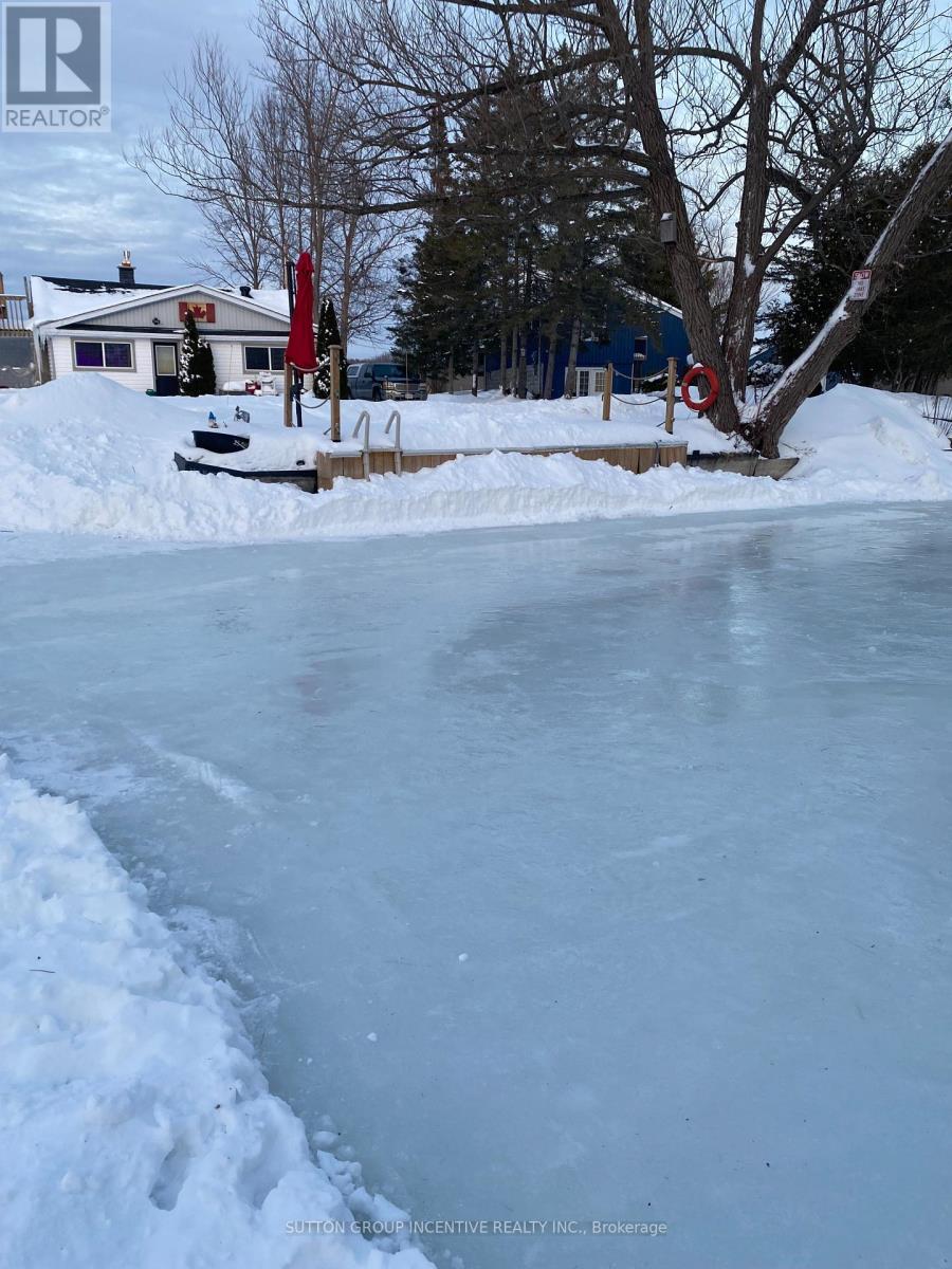 15 Playfair Drive, Tay, Ontario  L0K 2C0 - Photo 22 - S12540946