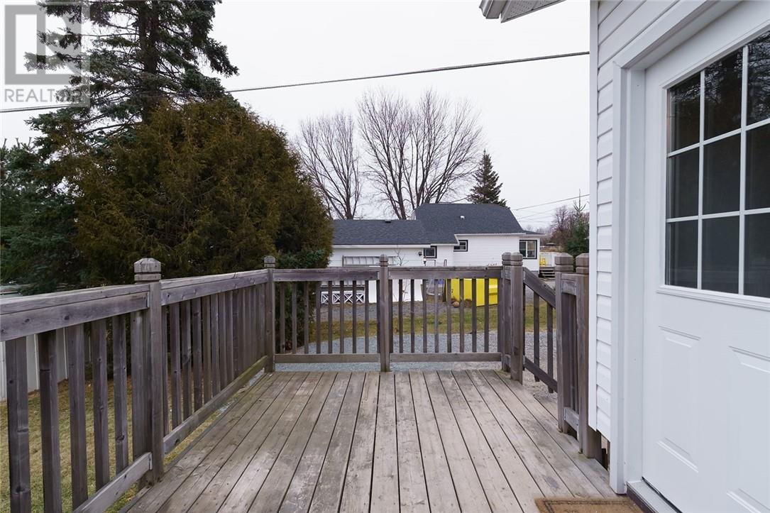 38 Sunderland Road, Garson, Ontario P3L 1M8 - Photo 6 - 2125604