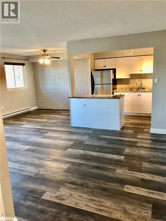 460 ONTARIO Street Unit# 406, Collingwood, Ontario