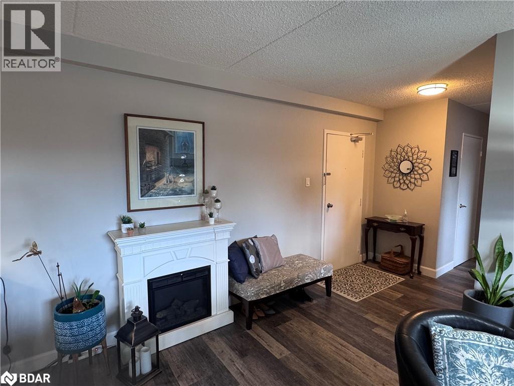 460 Ontario Street Unit# 406, Collingwood, Ontario  L9Y 4E5 - Photo 4 - 40765661