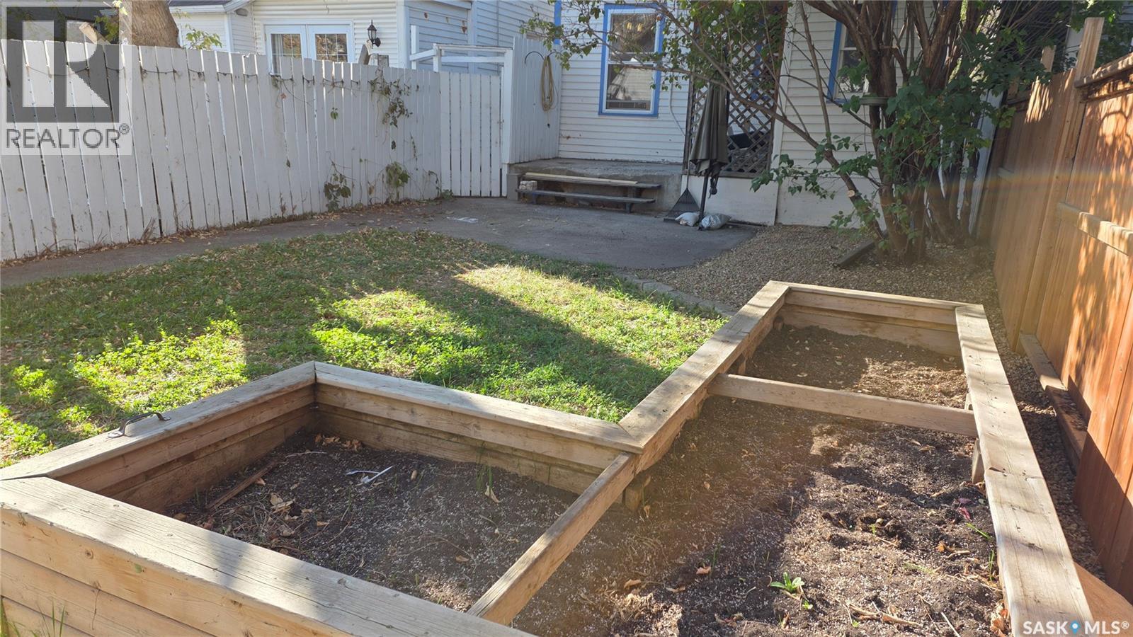 2143 Cameron Street, Regina, Saskatchewan  S4T 2V7 - Photo 28 - SK021155