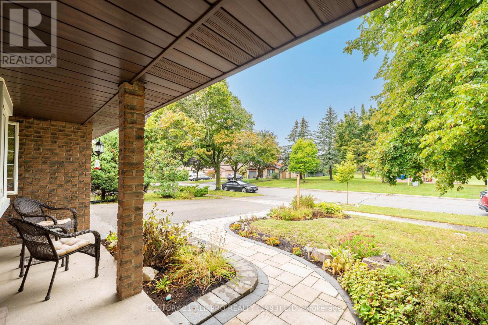 895 Exeter Street, Oshawa, Ontario  L1G 6R9 - Photo 36 - E12541130