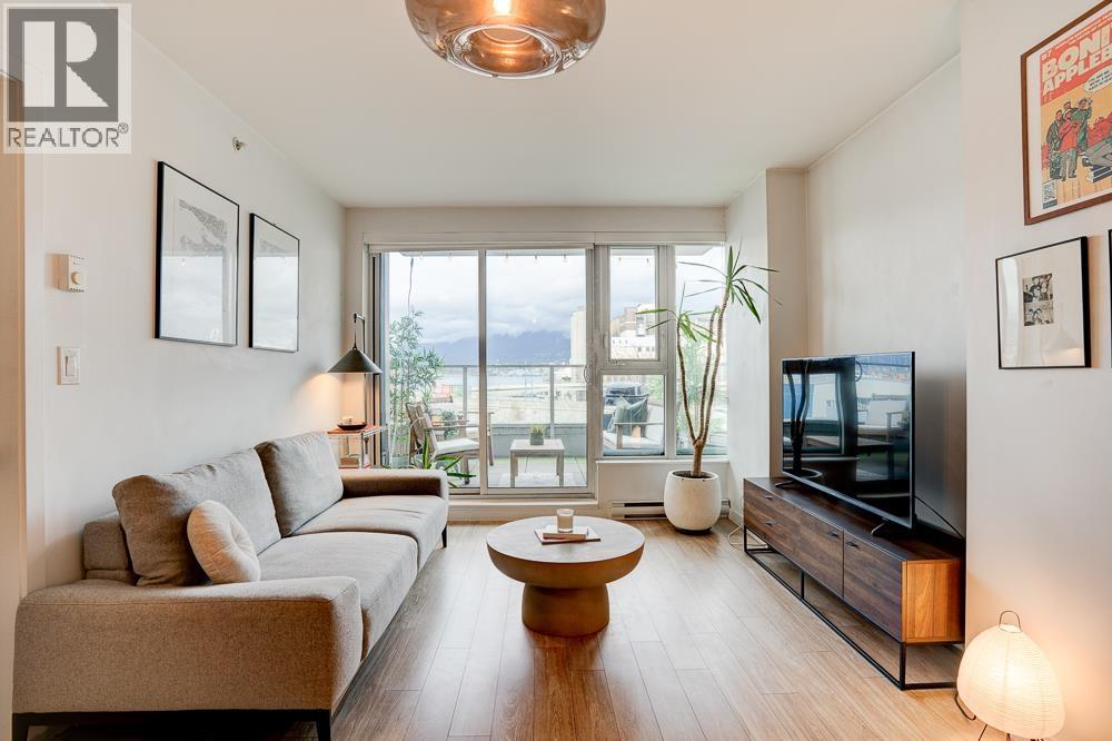 201 983 E Hastings Street, Vancouver, British Columbia  V6A 0G9 - Photo 3 - R3066424