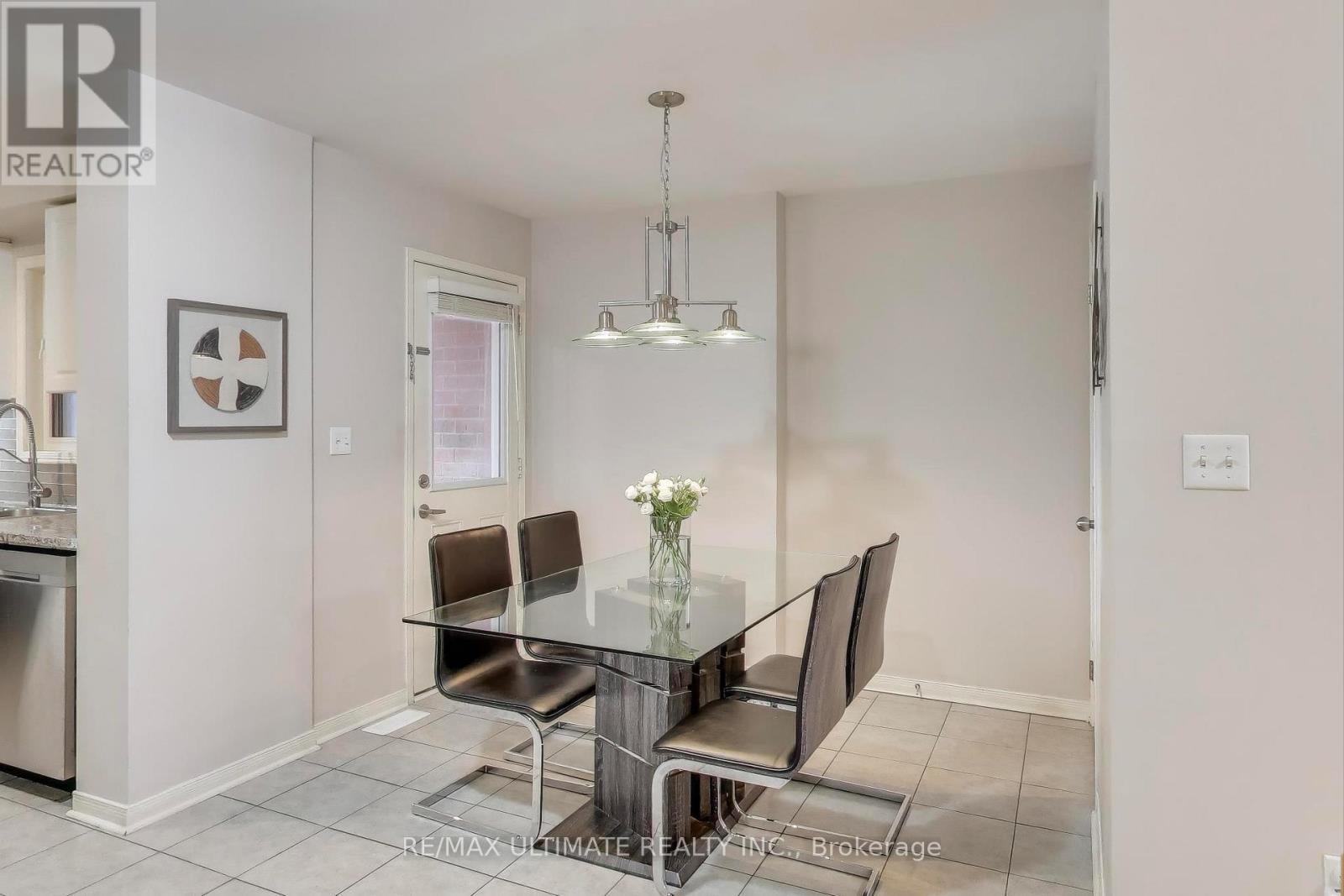 8 Odoardo Disanto Circle, Toronto, Ontario  M3L 0E7 - Photo 10 - W12540764