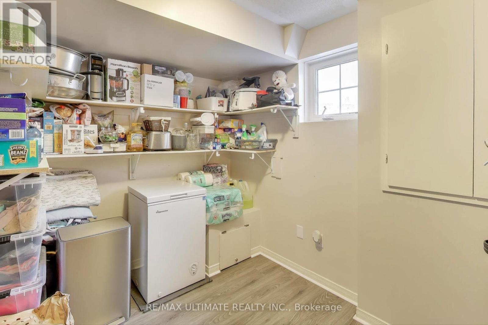 8 Odoardo Disanto Circle, Toronto, Ontario  M3L 0E7 - Photo 18 - W12540764