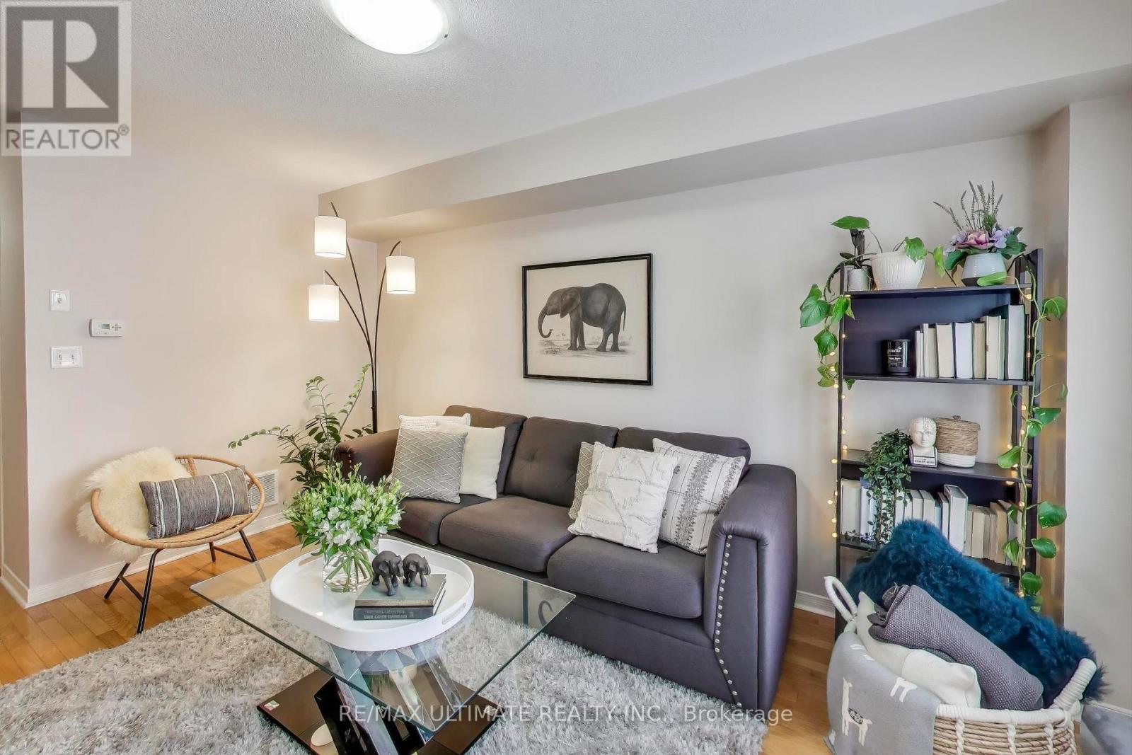 8 Odoardo Disanto Circle, Toronto, Ontario  M3L 0E7 - Photo 2 - W12540764