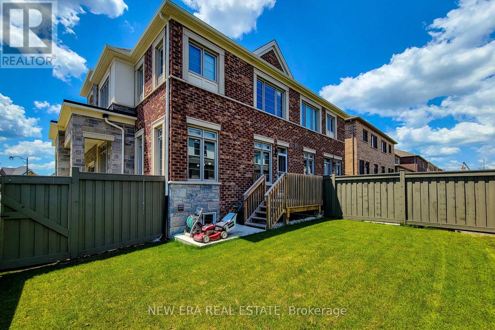 1155 Hamman Way, Milton, Ontario  L9B 1K2 - Photo 6 - W12540810