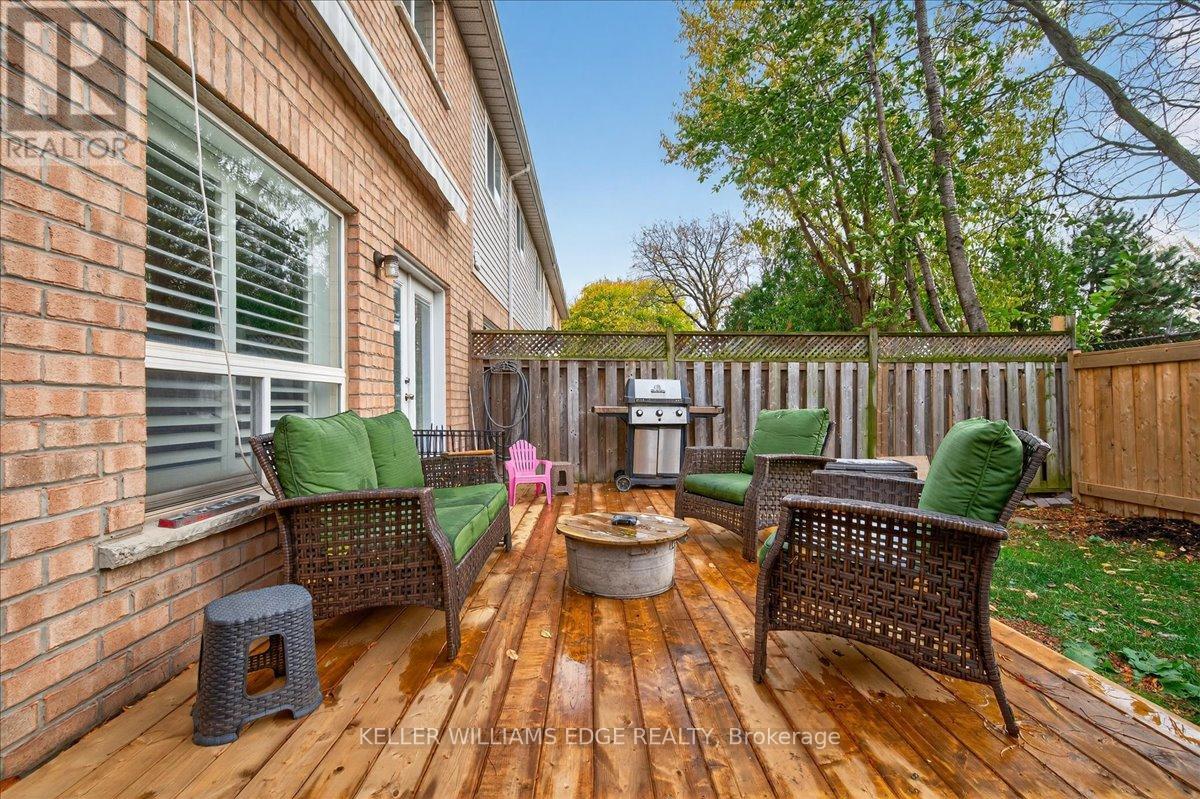 616 Iris Court, Burlington, Ontario  L7L 7A1 - Photo 29 - W12540842