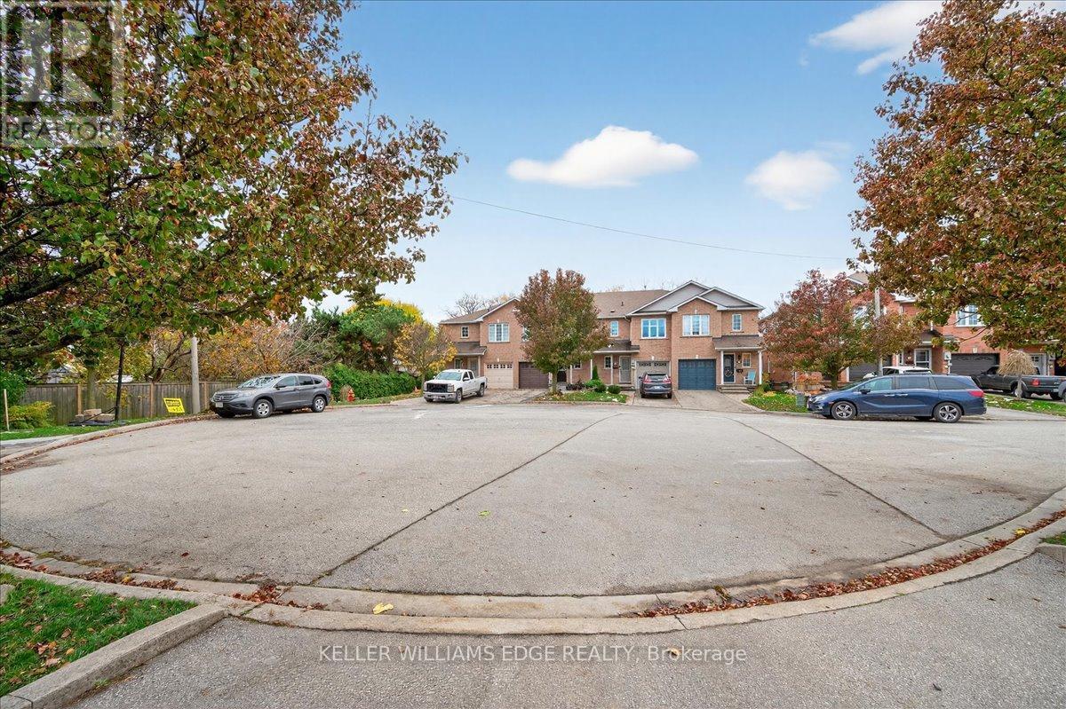 616 Iris Court, Burlington, Ontario  L7L 7A1 - Photo 30 - W12540842