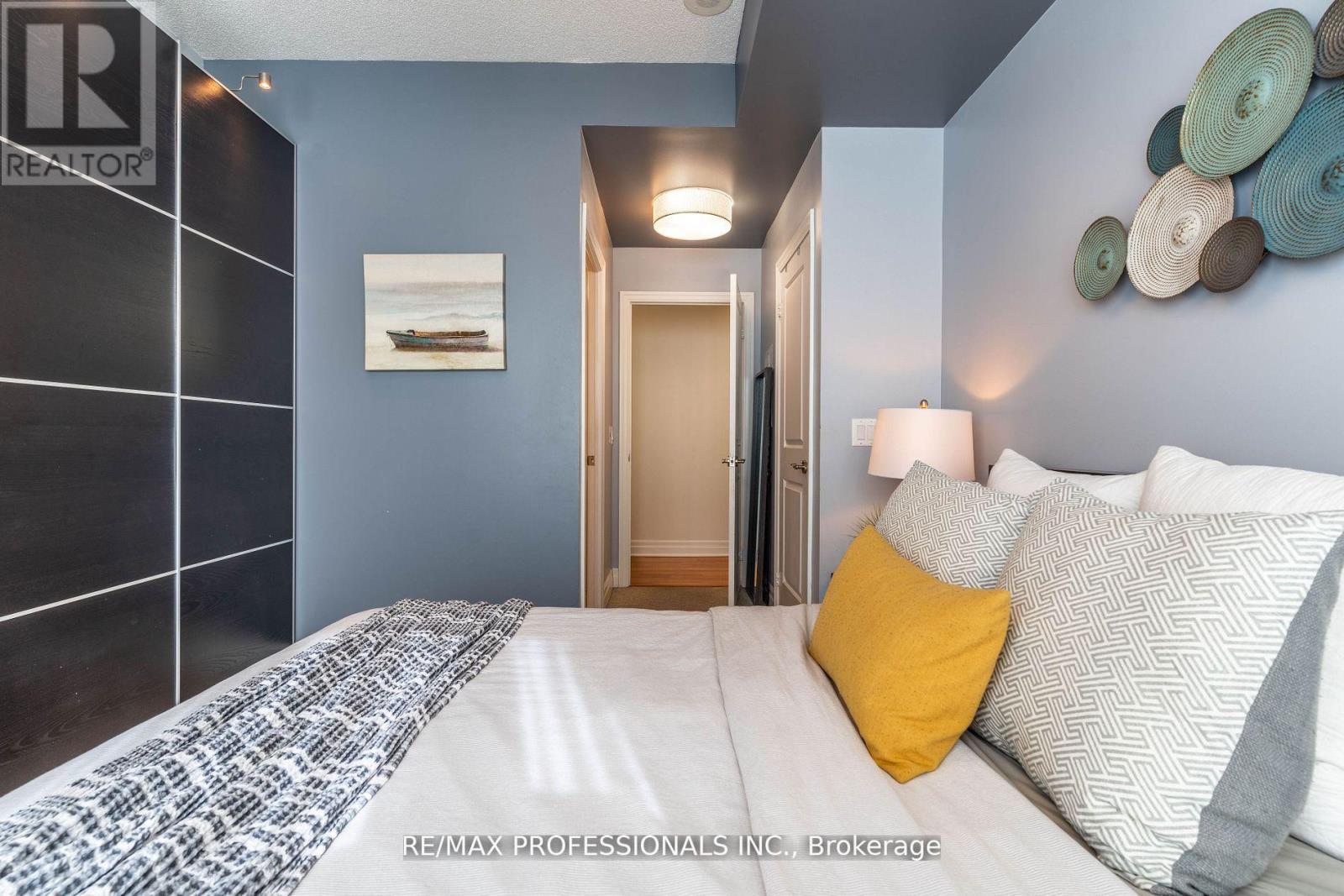 203 - 58 Marine Parade Drive, Toronto, Ontario  M8V 4G1 - Photo 9 - W12540870