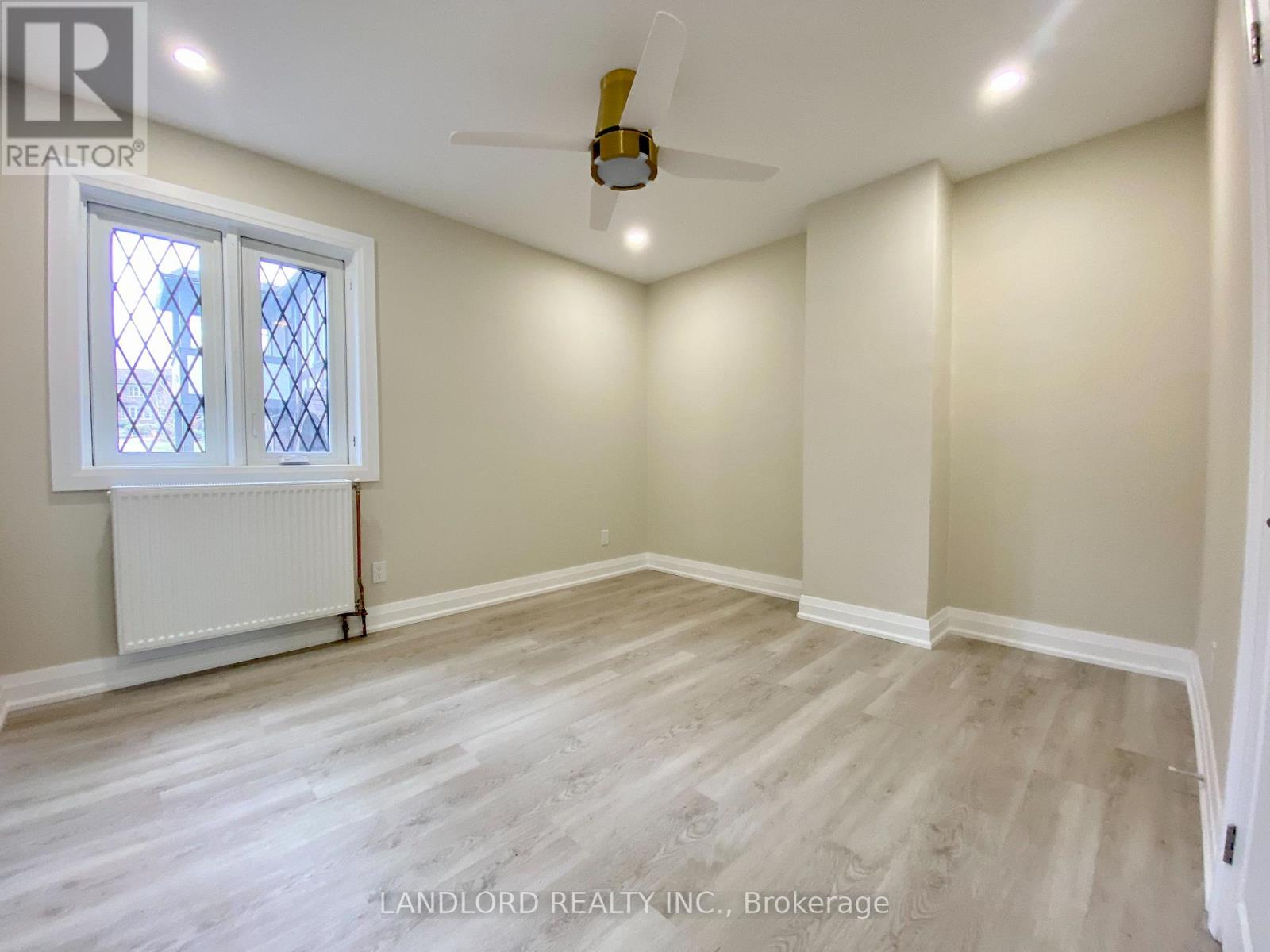 9 - 2520 Bloor Street W, Toronto, Ontario  M6S 1R8 - Photo 11 - W12540908