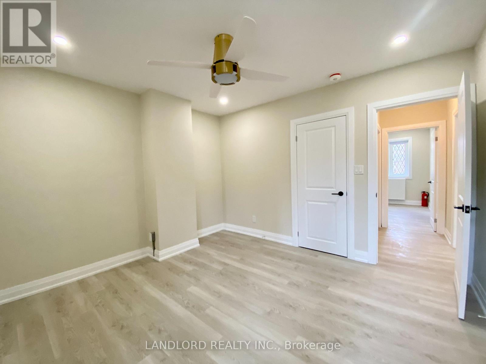 9 - 2520 Bloor Street W, Toronto, Ontario  M6S 1R8 - Photo 12 - W12540908