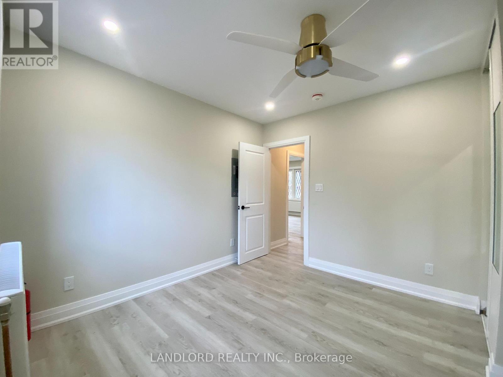 9 - 2520 Bloor Street W, Toronto, Ontario  M6S 1R8 - Photo 17 - W12540908