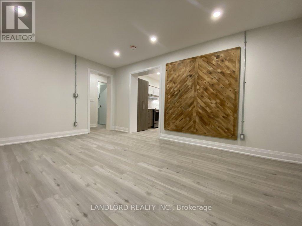 1 - 2520 Bloor Street W, Toronto, Ontario  M6S 1R8 - Photo 10 - W12540914