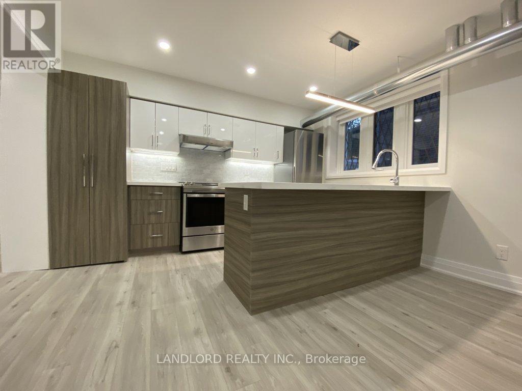 1 - 2520 Bloor Street W, Toronto, Ontario  M6S 1R8 - Photo 2 - W12540914