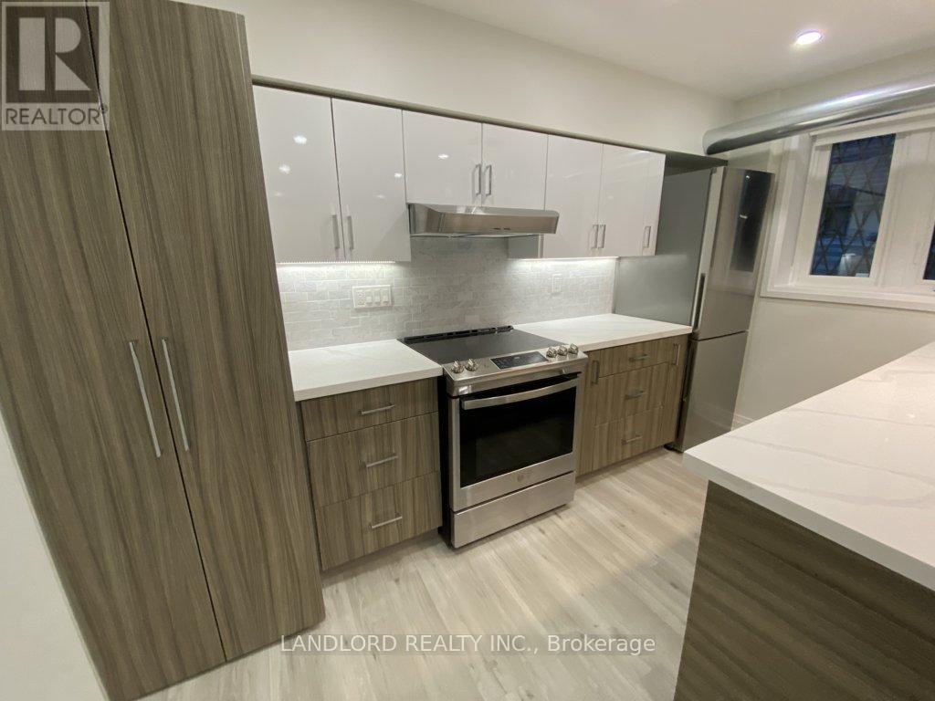 1 - 2520 Bloor Street W, Toronto, Ontario  M6S 1R8 - Photo 3 - W12540914