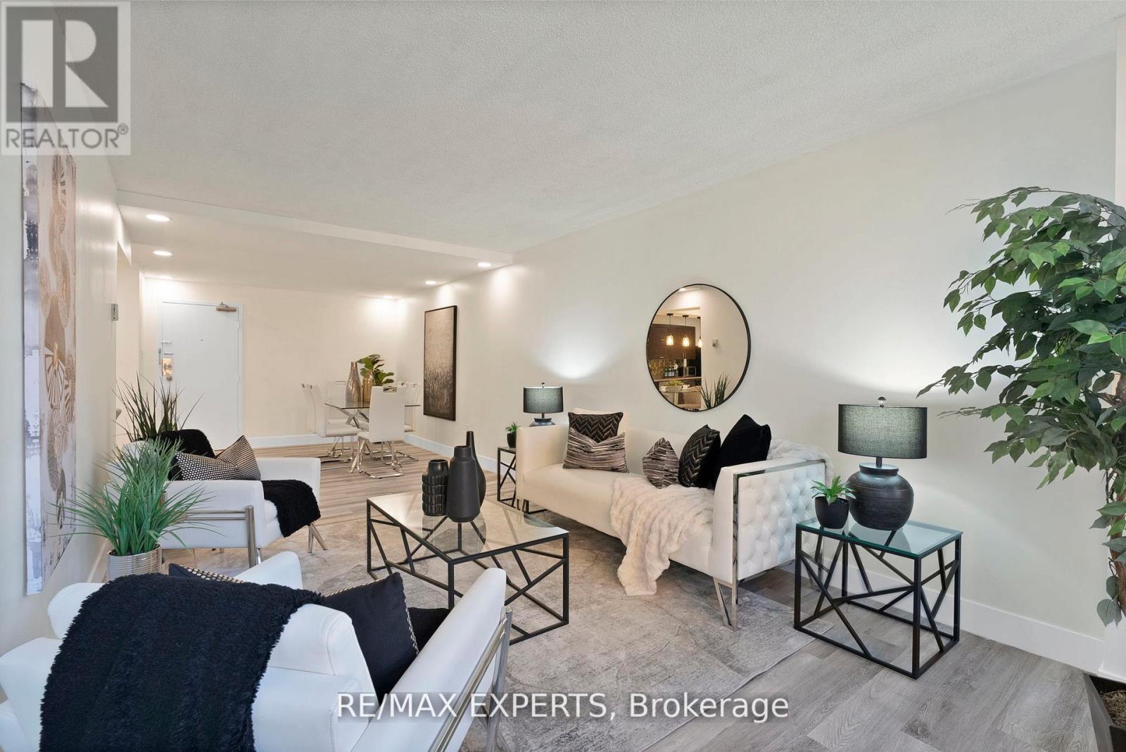 1013 - 390 Dixon Road, Toronto, Ontario  M9R 1T4 - Photo 17 - W12540934