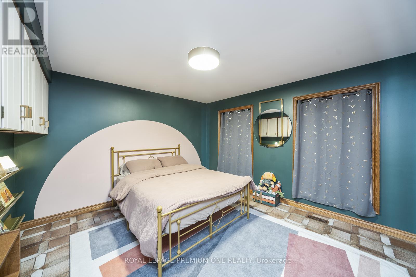 8 Beamish Court, Brampton, Ontario  L6P 0X8 - Photo 24 - W12540976