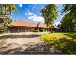 8 BEAMISH COURT, Brampton, Ontario