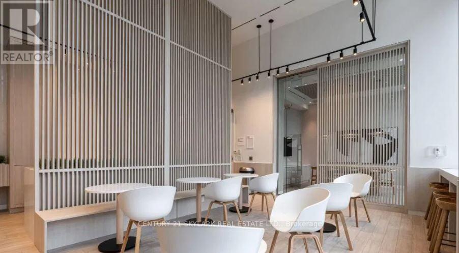 522 - 28 Ann Street, Mississauga, Ontario  L5G 3E1 - Photo 24 - W12540984