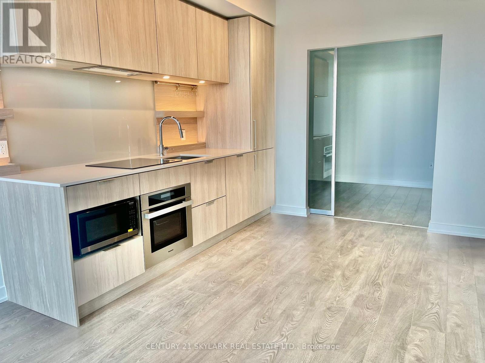 522 - 28 Ann Street, Mississauga, Ontario  L5G 3E1 - Photo 5 - W12540984