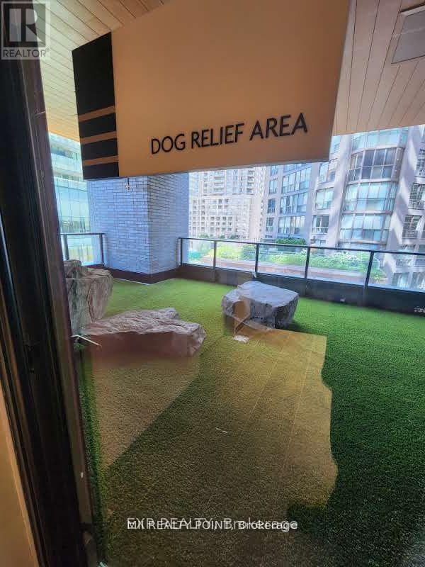 5811 - 8 Wellesley Street W, Toronto, Ontario  M4Y 0J5 - Photo 27 - C12531418