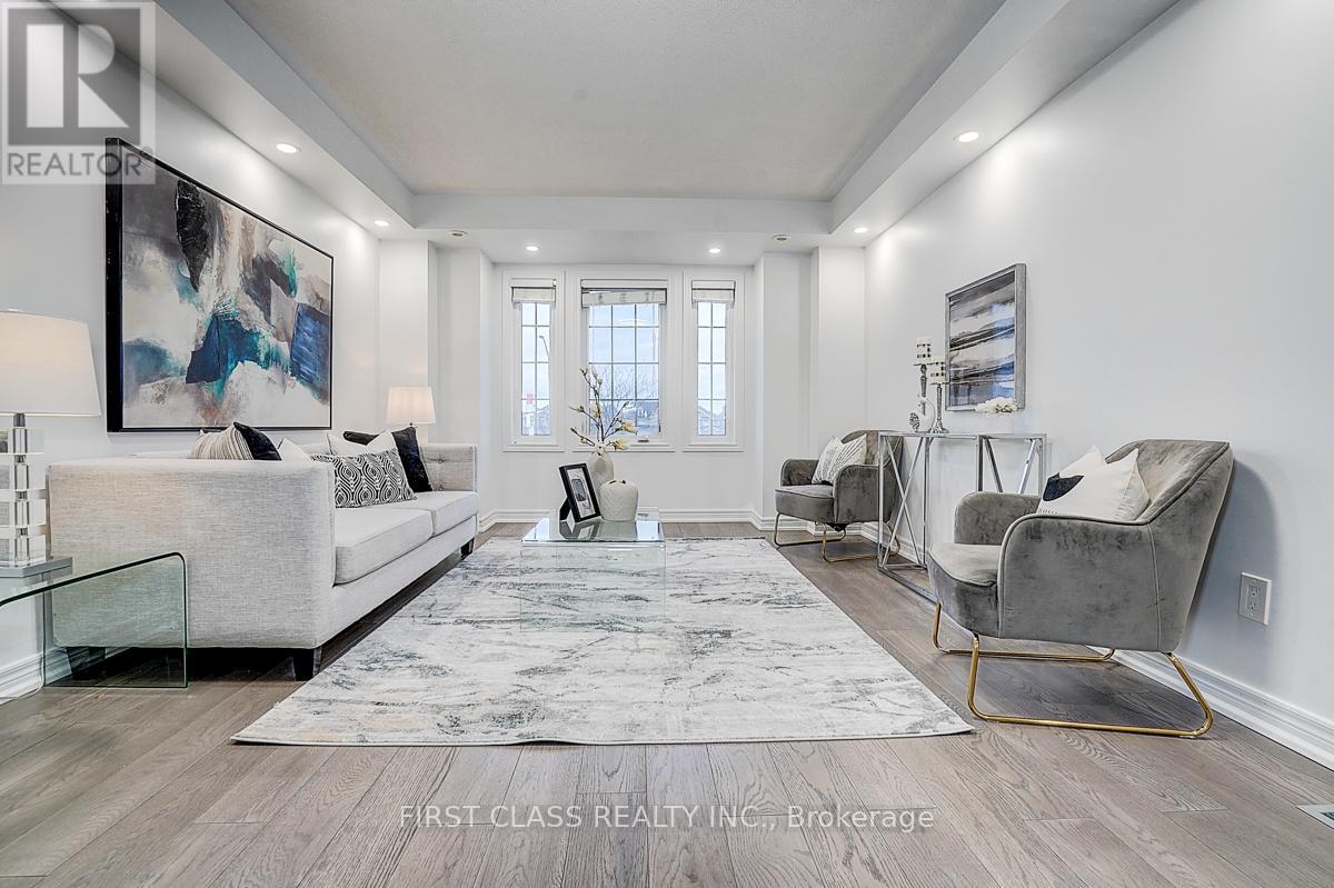 10008 Mccowan Road, Markham, Ontario  L6C 0N3 - Photo 11 - N12540812