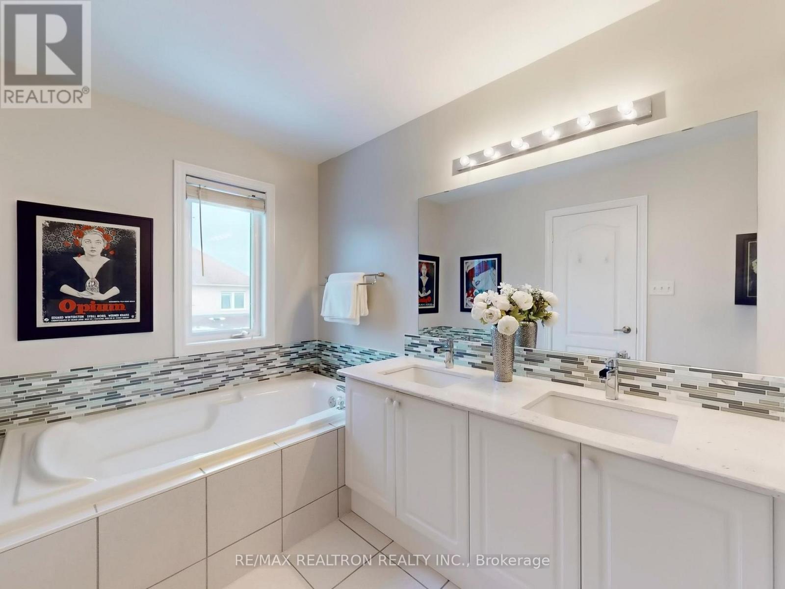 39 Venture Avenue, Richmond Hill, Ontario L4S 2P2 - Photo 36 - N12535824