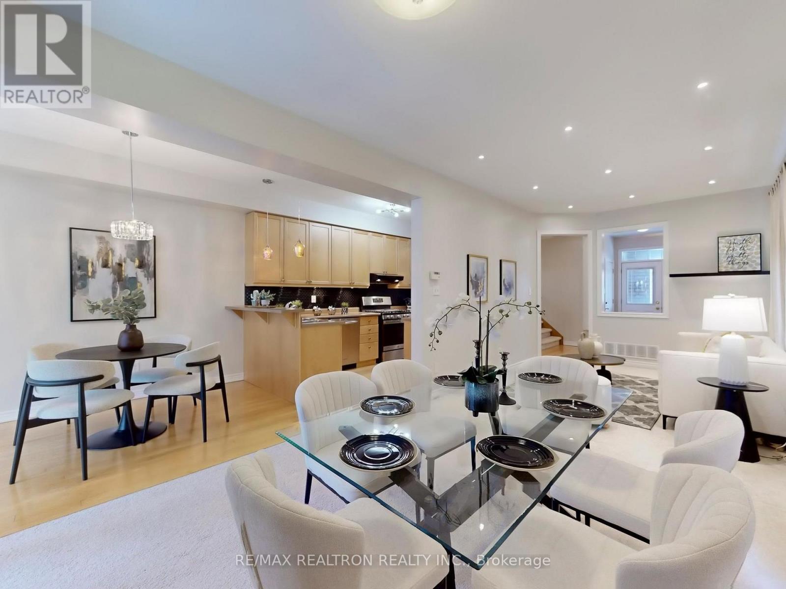 39 Venture Avenue, Richmond Hill, Ontario L4S 2P2 - Photo 15 - N12535824