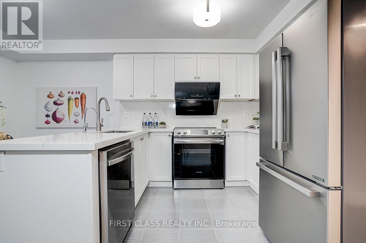 10008 Mccowan Road, Markham, Ontario  L6C 0N3 - Photo 17 - N12540812