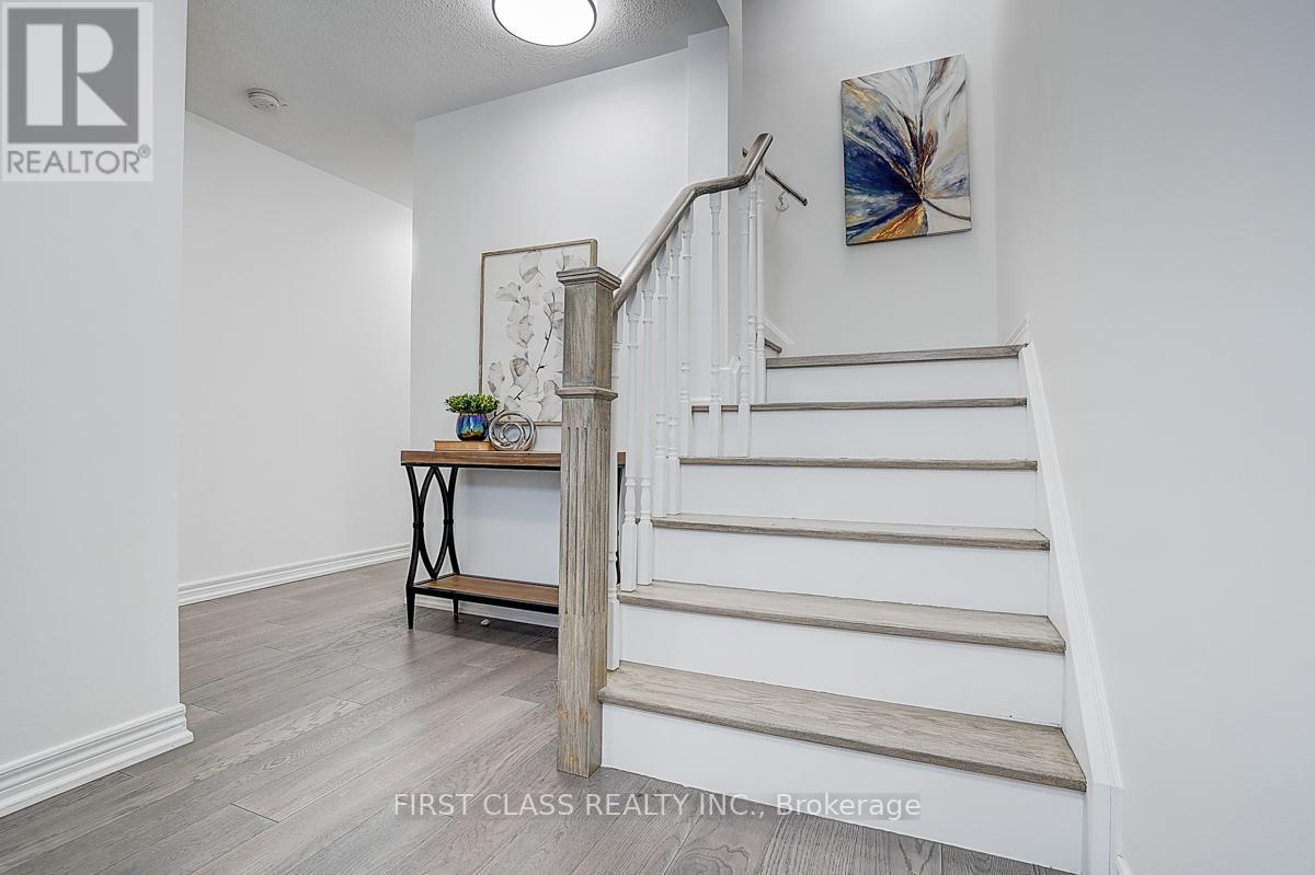 10008 Mccowan Road, Markham, Ontario  L6C 0N3 - Photo 3 - N12540812