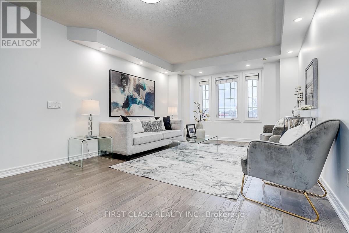 10008 Mccowan Road, Markham, Ontario  L6C 0N3 - Photo 10 - N12540812