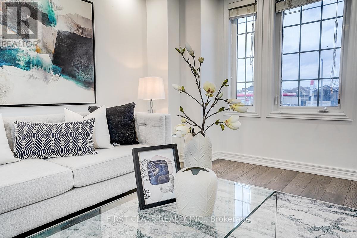 10008 Mccowan Road, Markham, Ontario  L6C 0N3 - Photo 14 - N12540812