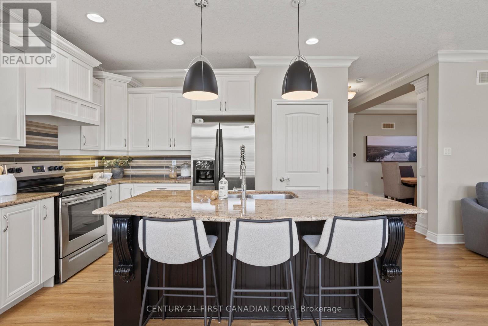 792 Redtail Trail, London North, Ontario  N6H 5X3 - Photo 12 - X12541056