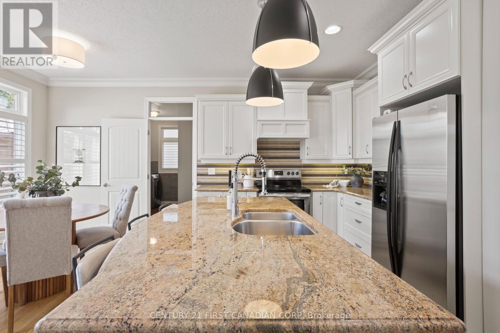 792 Redtail Trail, London North, Ontario  N6H 5X3 - Photo 14 - X12541056