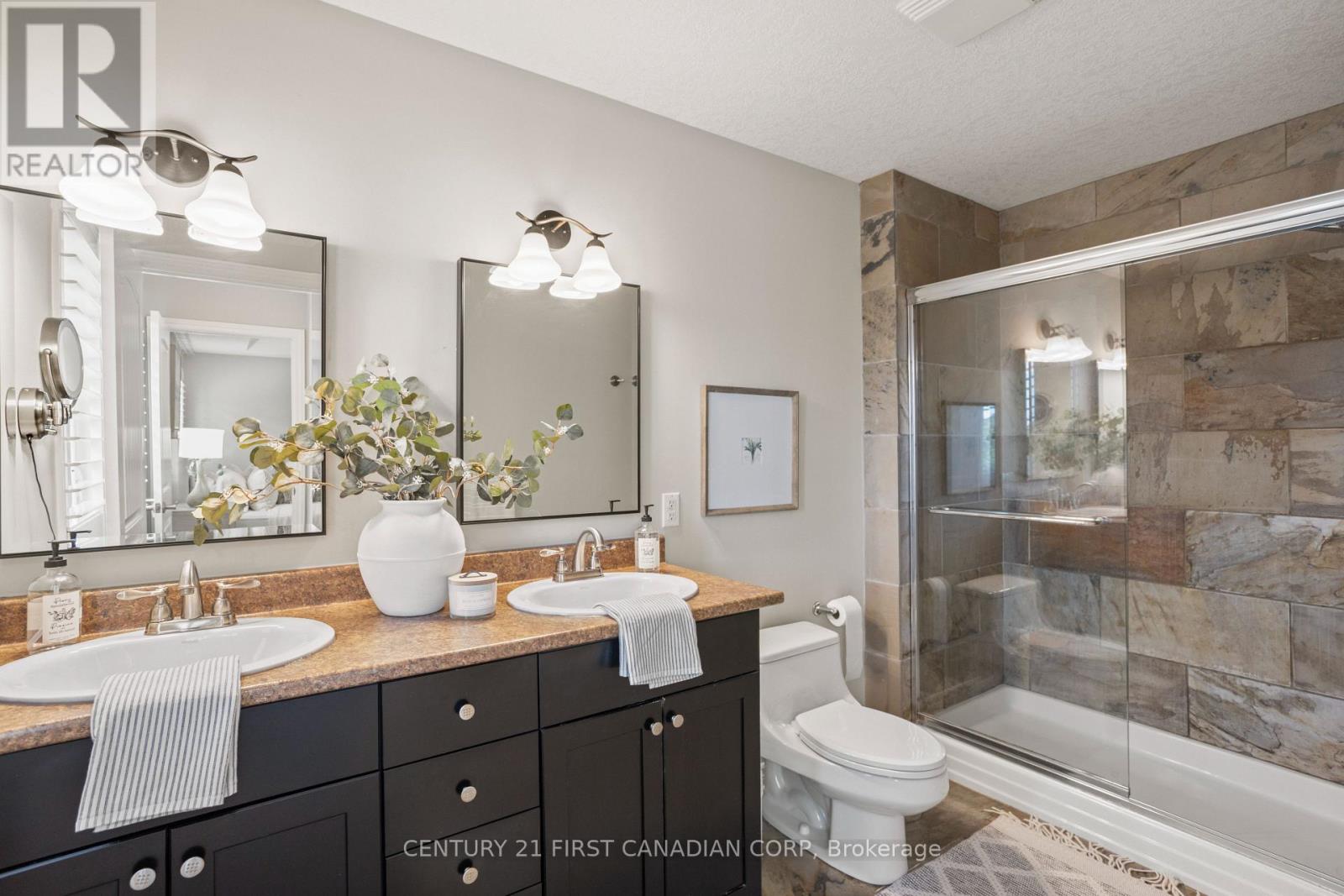 792 Redtail Trail, London North, Ontario  N6H 5X3 - Photo 25 - X12541056