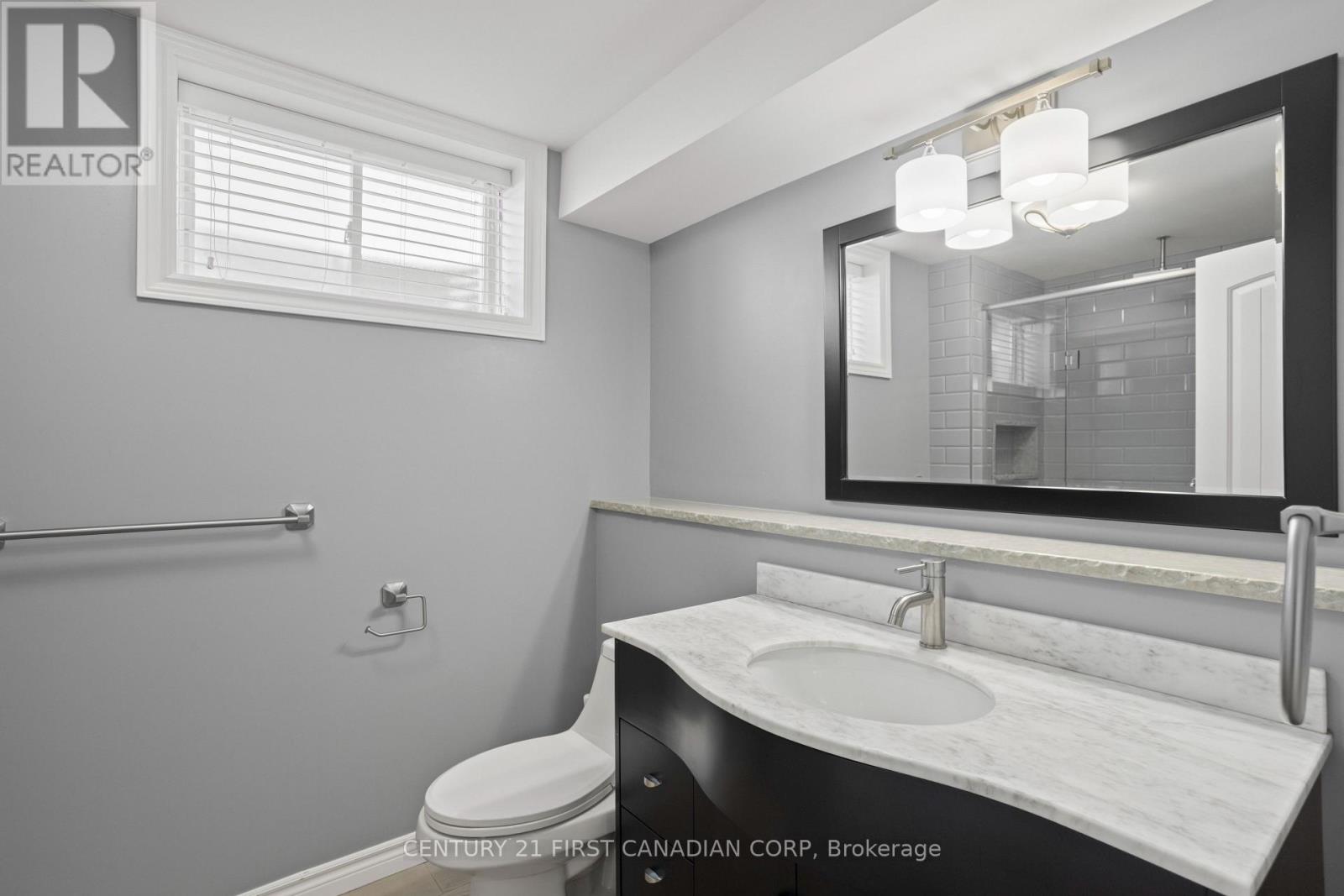 792 Redtail Trail, London North, Ontario  N6H 5X3 - Photo 38 - X12541056