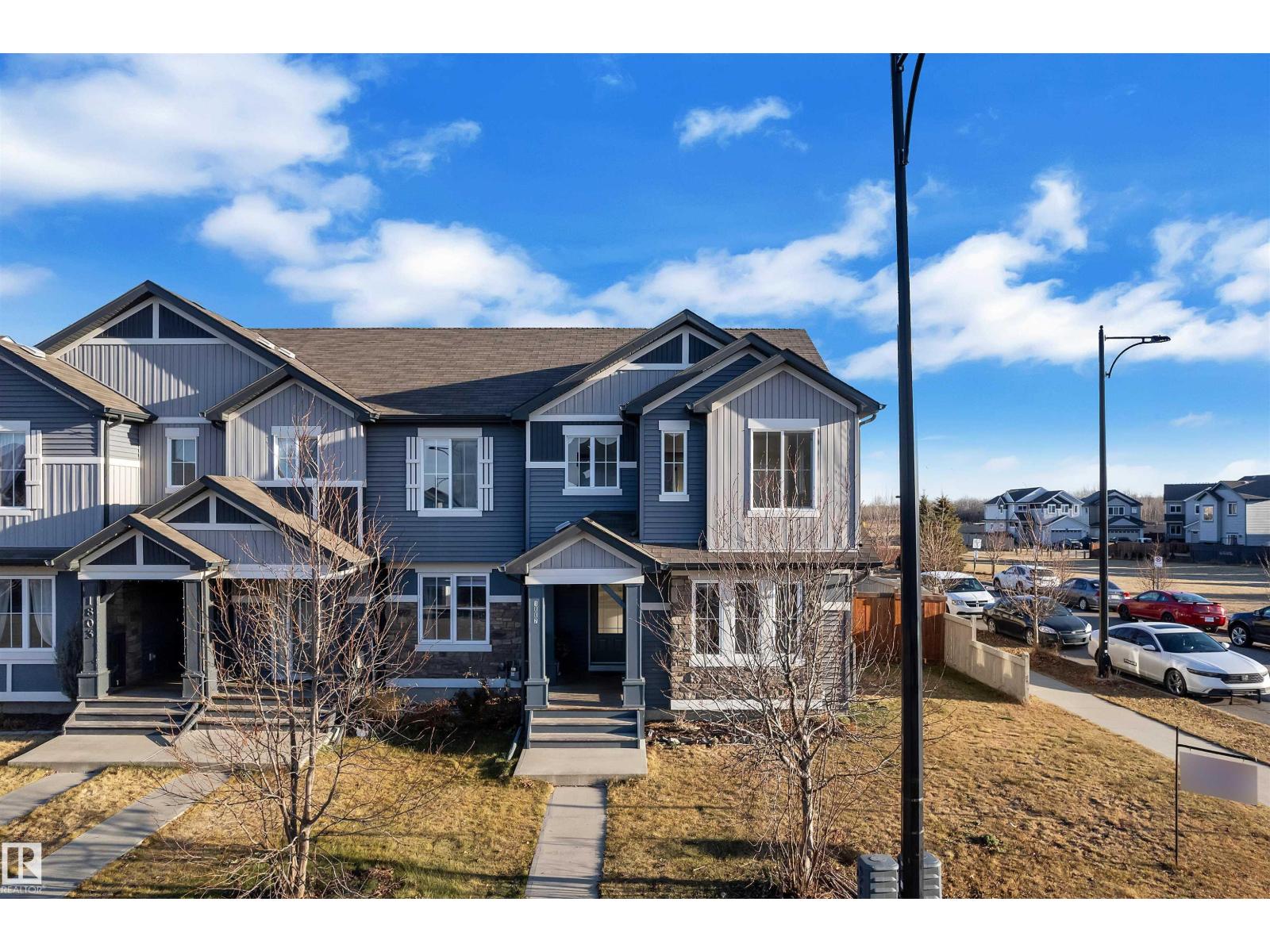 1807 52 ST SW, Edmonton, Alberta