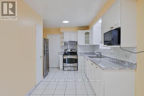 3274 Clara Drive, Mississauga, Ontario  L4T 2C7 - Photo 21 - W12528938