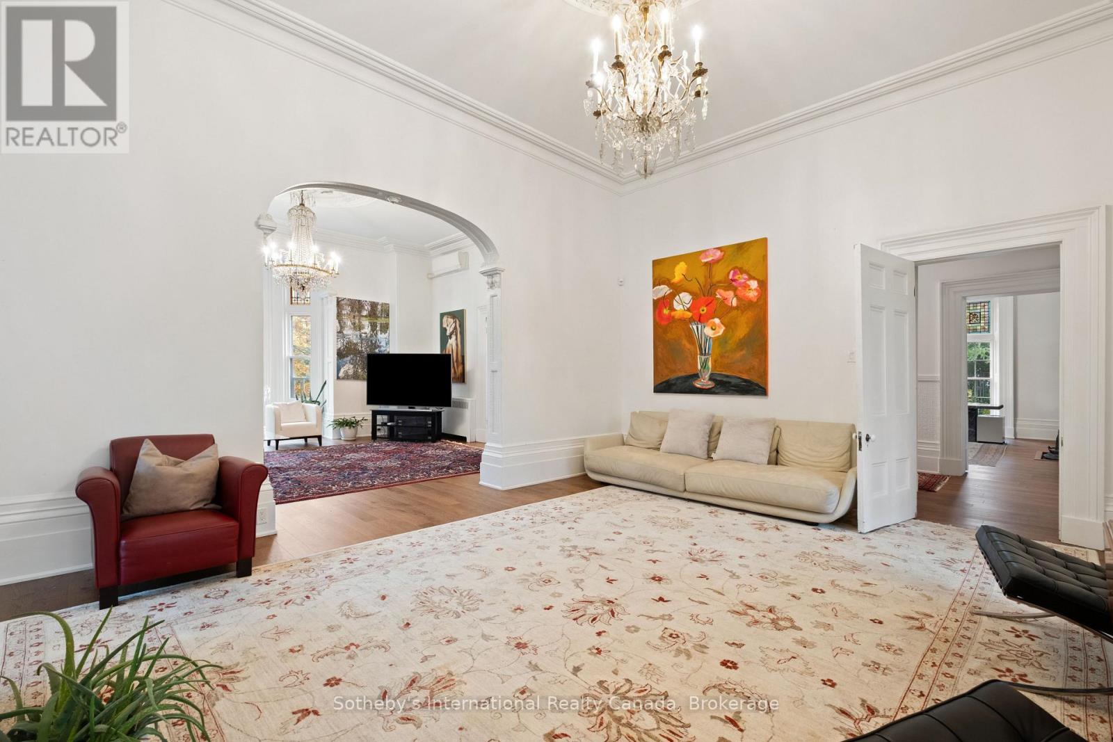 194 Grand River Street N, Brant, Ontario  N3L 2N3 - Photo 13 - X12541082