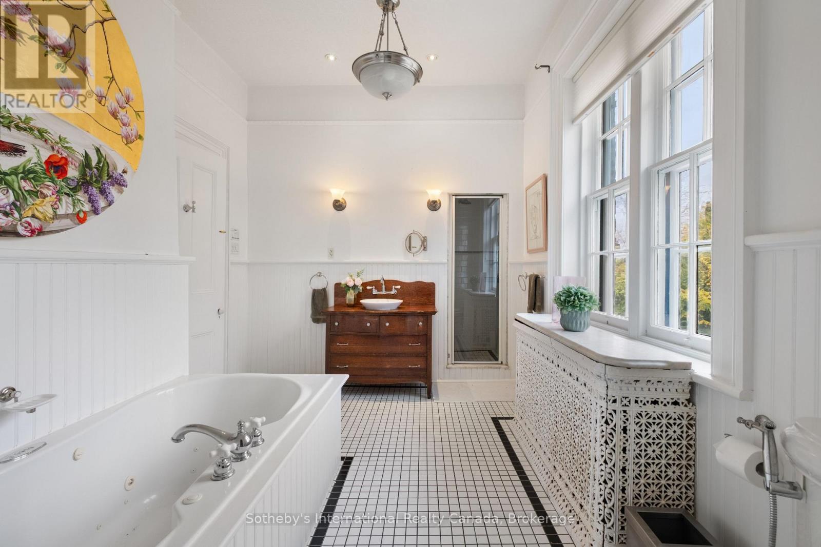 194 Grand River Street N, Brant, Ontario  N3L 2N3 - Photo 27 - X12541082