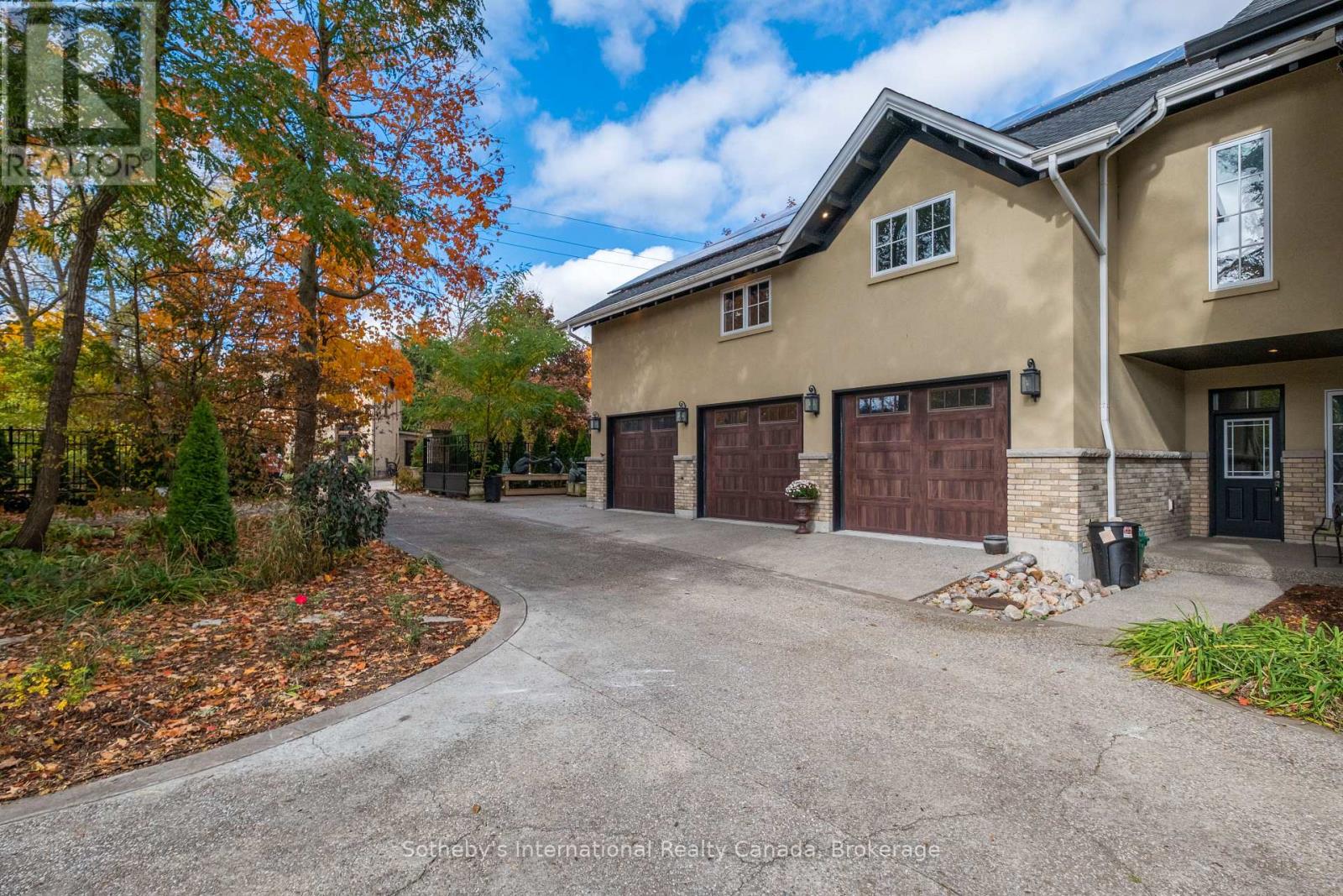 194 Grand River Street N, Brant, Ontario  N3L 2N3 - Photo 39 - X12541082