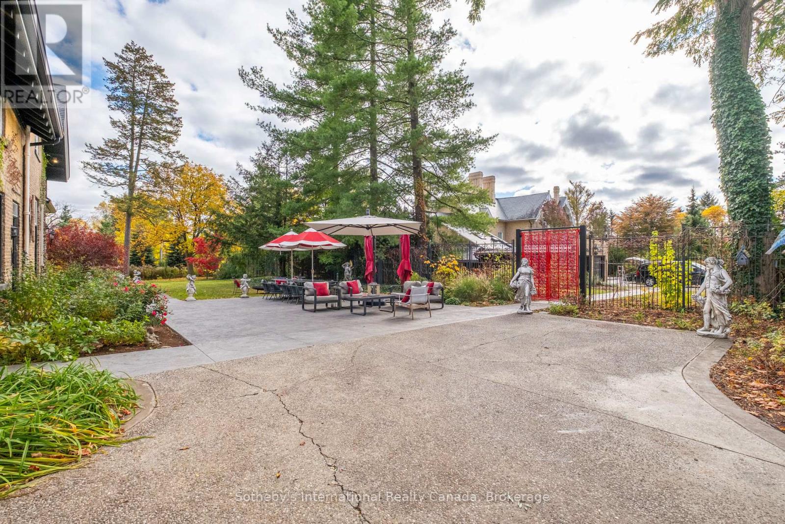 194 Grand River Street N, Brant, Ontario  N3L 2N3 - Photo 43 - X12541082