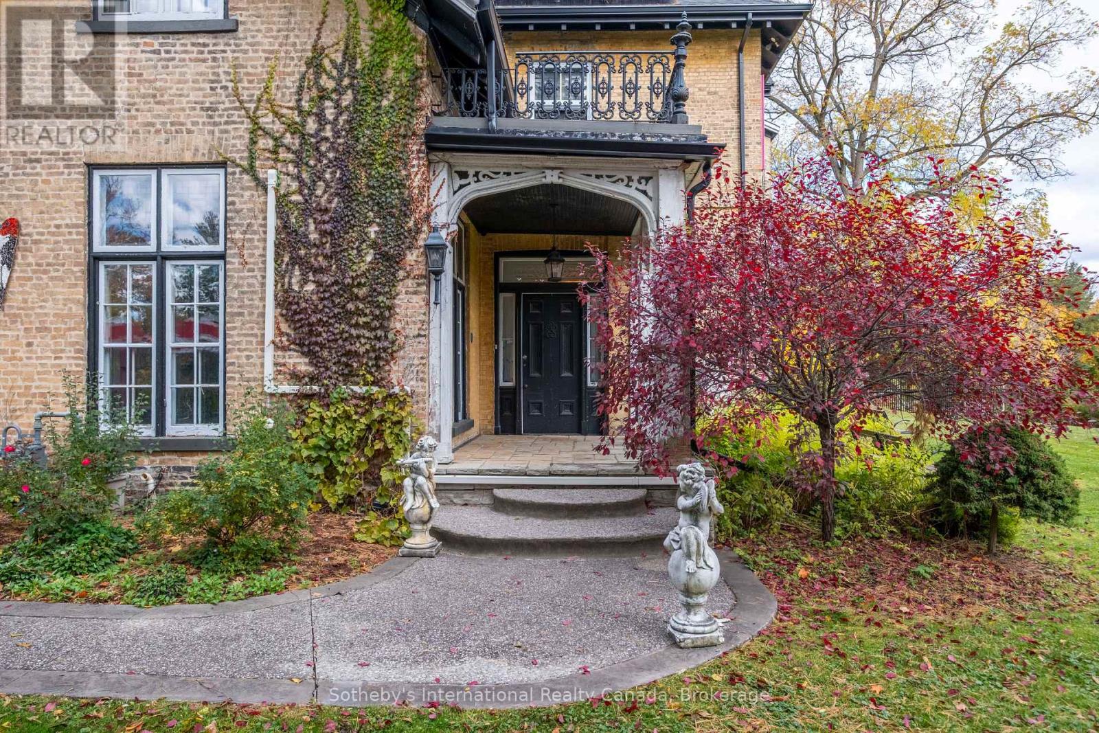 194 Grand River Street N, Brant, Ontario  N3L 2N3 - Photo 5 - X12541082