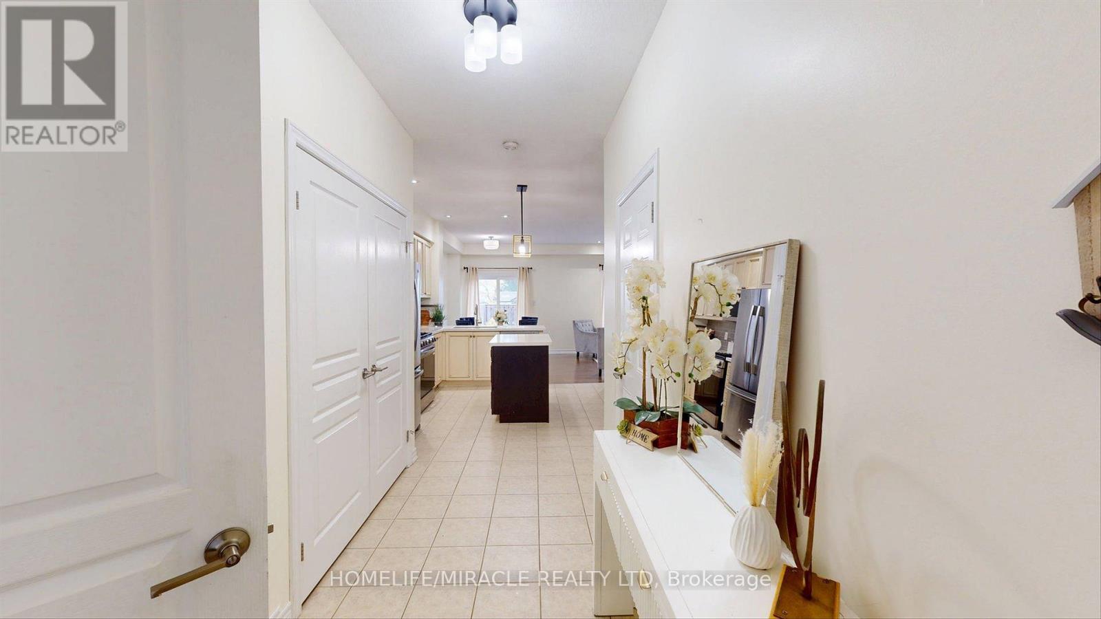 43 - 515 Winston Road, Grimsby, Ontario  L3M 0C8 - Photo 4 - X12540832