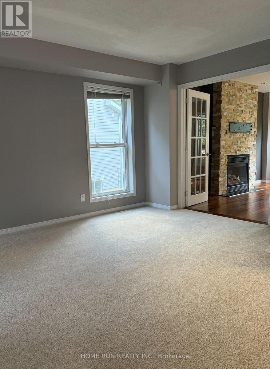 149 Hemlo Crescent, Ottawa, Ontario K2T 1E4 - Photo 3 - X12472704