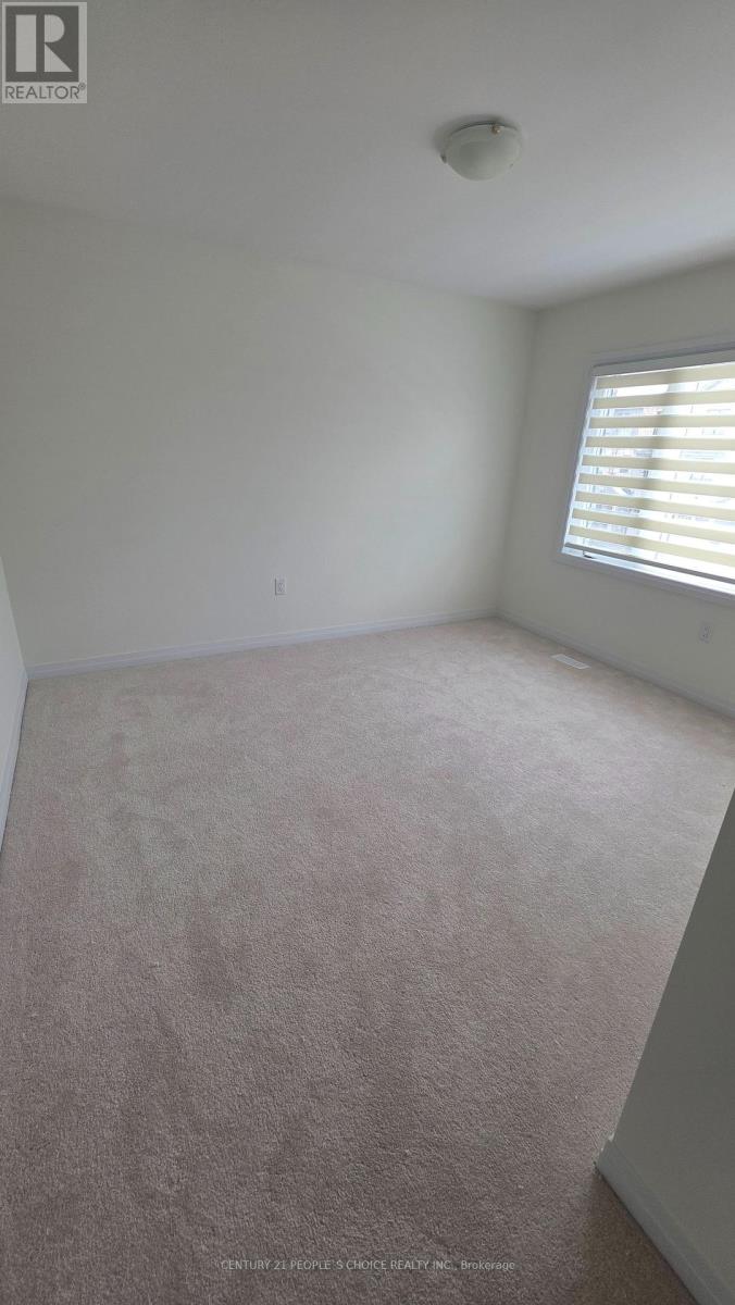 2 Greig Street, Brantford, Ontario  N3T 0W3 - Photo 6 - X12534218