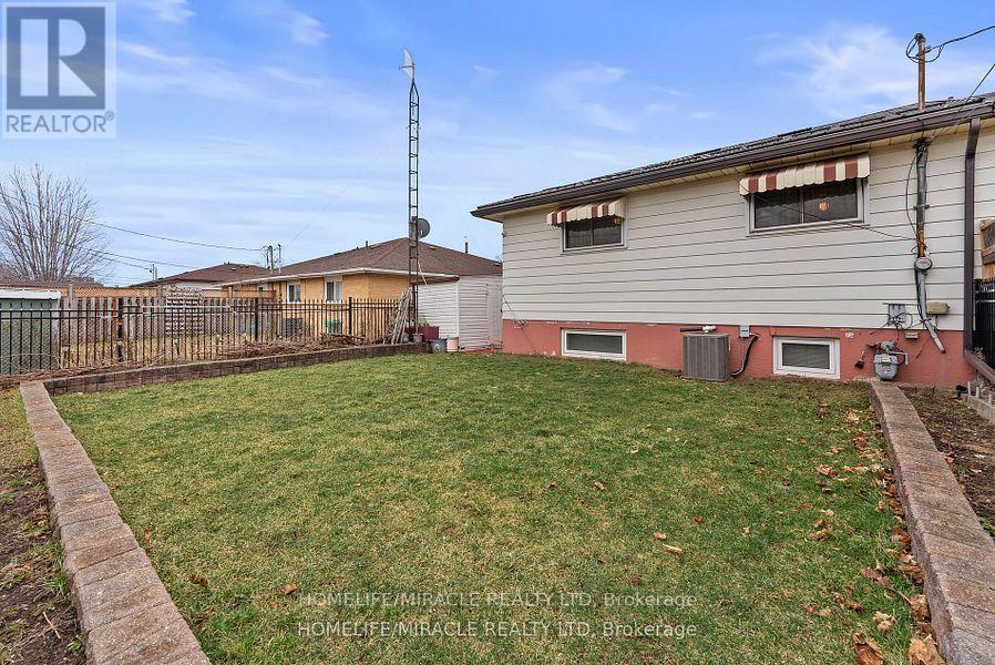 85 Autumn Boulevard, Brampton, Ontario  L6T 2W1 - Photo 11 - W12540314