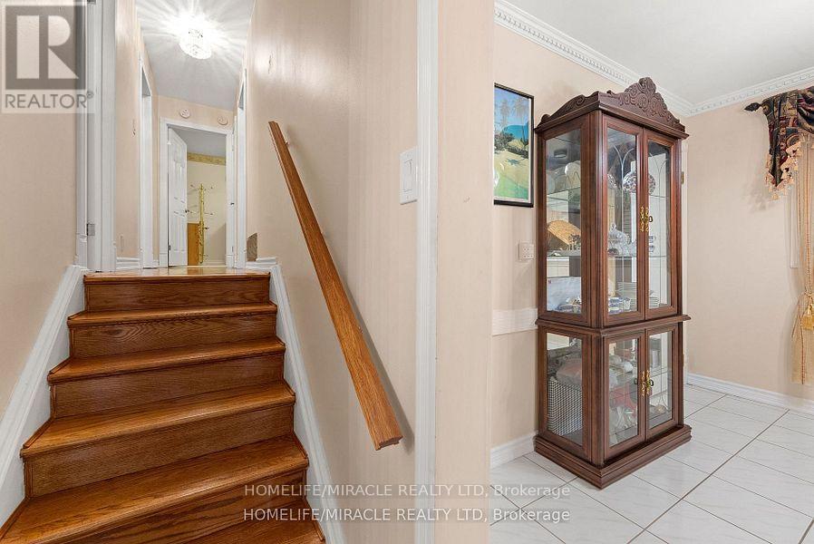 85 Autumn Boulevard, Brampton, Ontario  L6T 2W1 - Photo 7 - W12540314