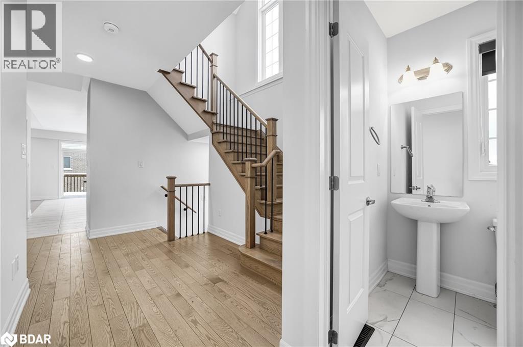 31 Wood Crescent, Angus, Ontario  L3W 0M5 - Photo 12 - 40784438